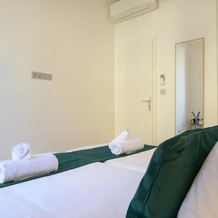 Apartman Le Mesange, Centre-ville